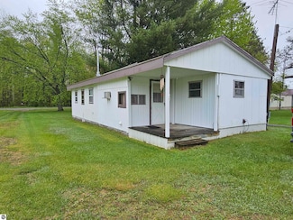 3058 Brodie Rd, South Branch, MI 48761