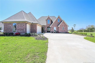6508 W White Oleander Cir, Lake Charles, LA 70605