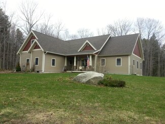 17 Autumn Ridge Rd, Cumberland Center, ME 04021