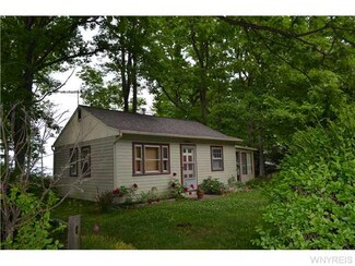 987 Lake Rd, Youngstown, NY 14174