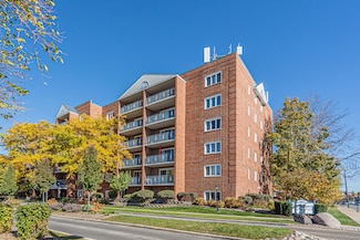 6530 W Irving Park Rd Unit 207, Chicago, IL 60634