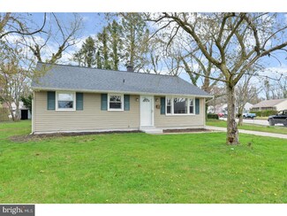 11 S Rose Ln, West Berlin, NJ 08091
