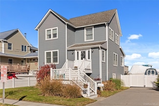 125 Ocean Ave, Bay Shore, NY 11706
