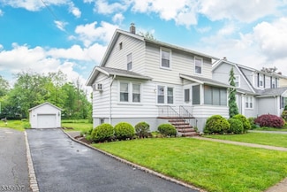 27 Dodd Rd, West Caldwell, NJ 07006