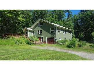 11 Otis Ln, Newfane, VT 05345