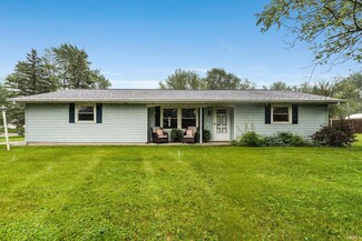 5202 Renfrew Dr, Fort Wayne, IN 46835