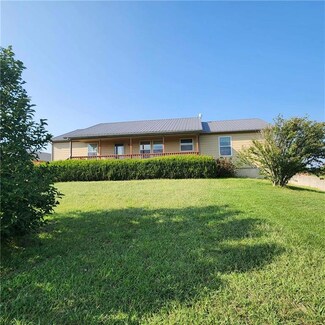 10805 E Highway 7, Clinton, MO 64735