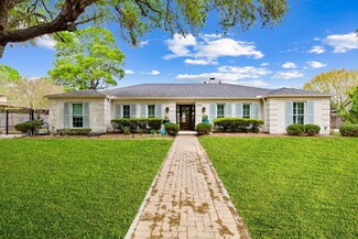 7802 Oldhaven St, Houston, TX 77074
