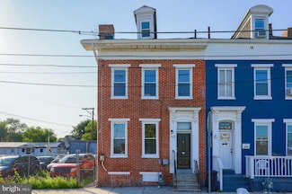 308 W Chestnut St, Red Lion, PA 17356