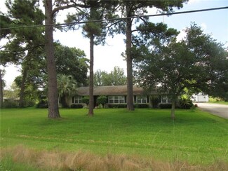 202 Phillips Rd, Westlake, LA 70669