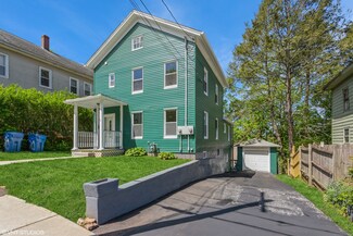 70 Maple St, Meriden, CT 06451