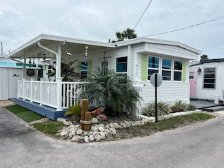 2601 Gulf Dr N Unit 413, Bradenton Beach, FL 34217