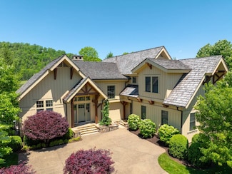 402 Sam Snead Dr, White Sulphur Springs, WV 24986