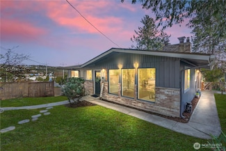 211 SW Langston Rd, Renton, WA 98057