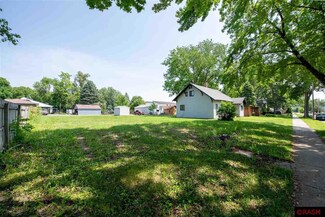 330 Mound Ave, Mankato, MN 56001