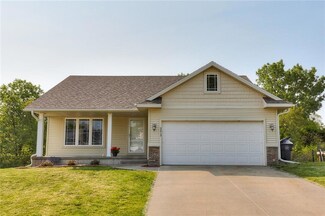 5213 SE 27th St, Des Moines, IA 50320