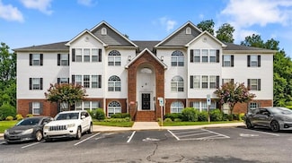 4325 Cedarcroft Ct, Greensboro, NC 27409