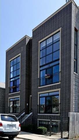 933 W 18th Place Unit 2W, Chicago, IL 60608