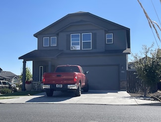950 NW 26th Way, Redmond, OR 97756