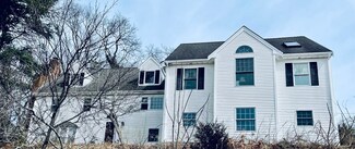 5 Riverside Dr, Kingston, MA 02364