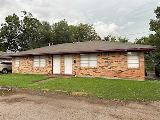 2922 Randolph Rd, Pasadena, TX 77503