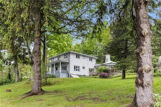15205 W Lake Rd, Pulteney, NY 14874