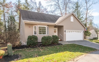 3 Chestnut Cir, Newton, NH 03858