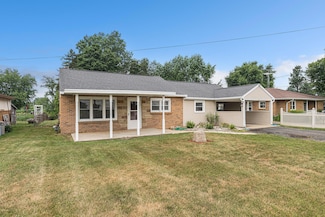 218 S Matteson Lake Rd, Bronson, MI 49028