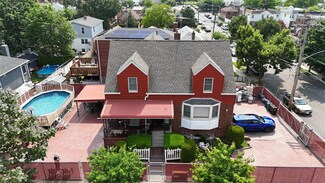 945 Swinton Ave, Bronx, NY 10465