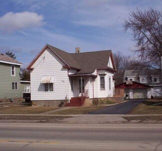 114 N Main St, Seneca, IL 61360