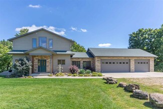 E4294 Meadow Dr, Hillpoint, WI 53937