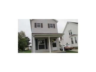 221 Taylor Ave, Dennison, OH 44621