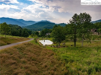 7 Summit View Pkwy, Avery Coutny, NC 28657