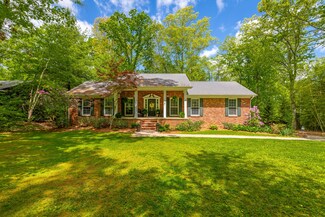 904 Glamis Cir, Signal Mountain, TN 37377