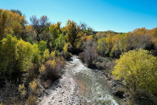 40 New Mexico 580, Dixon, NM 87527