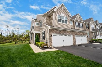 304 Redclover Ln, Allentown, PA 18104