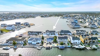 8 Channel Rd, Toms River, NJ 08753