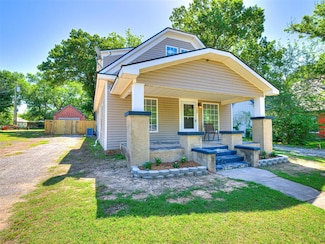 908 N Barta Ave, Prague, OK 74864