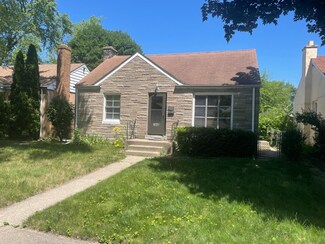 7443 Alexander Ave, Hammond, IN 46323