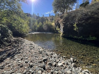 811 Power House Rd, Junction City, CA 96048