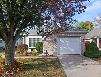 1564 Lacebark Rd, Toms River, NJ 08755
