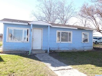 510 Fern St, Mabton, WA 98935