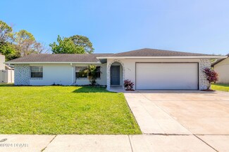 125 Westwood Dr, Daytona Beach, FL 32119