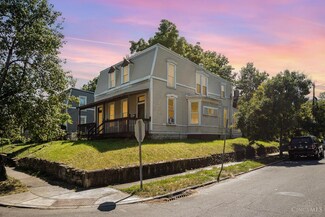 4569 N Edgewood Ave, Cincinnati, OH 45232