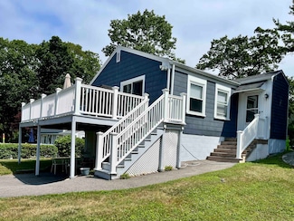 15 Manor Dr, Rye, NH 03870