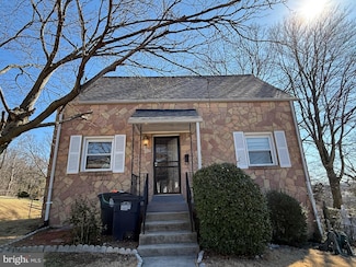 5529 Volta Ave, Bladensburg, MD 20710