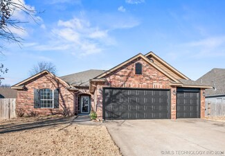 8027 Vintage Trace Dr, Claremore, OK 74019