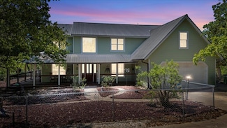 550 League Line Rd, Smithville, TX 78957