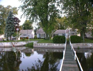 5313 W Warren Ave, Silver Lake, IN 46982