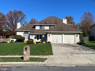28 Fairhaven Dr, Cherry Hill, NJ 08003